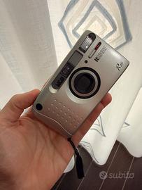 Ricoh R10 Elle
