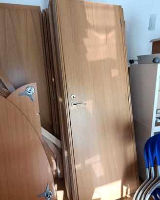 Porte artigianali in legno di frassino