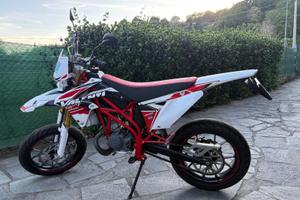 Suzuki Valenti 50 sm