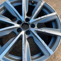Cerchio in lega audi a1 s line  Raggio 17 - 215/40