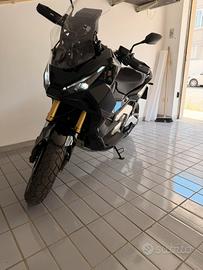 Xadv 750