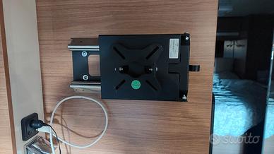 SUPPORTO ESTRAIBILE  TV CAMPER