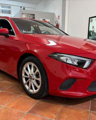 MERCEDES CLASSE A180 2019 1.3 BENZ 84.000KM