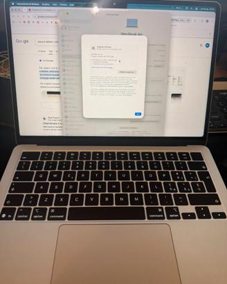MacBook air M4 256/16 gb