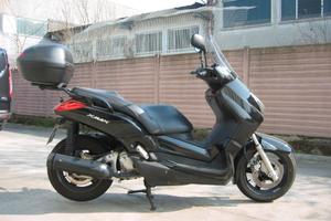 Yamaha X-Max 250