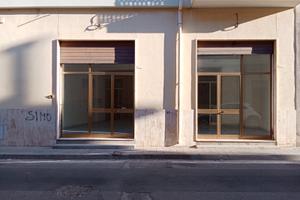 Locale magazzino/deposito 76 mq con doppia vetrina