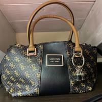 Borsa a mano Guess marrone