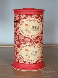 Scatola latta salvadanaio. Vintage.