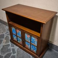 mobiletto con rotelle