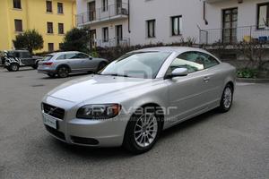 VOLVO C70 2.5 turbo 20V T5 Momentum