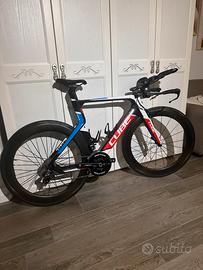 Bici da crono Triathlon Cube Aerium taglia S