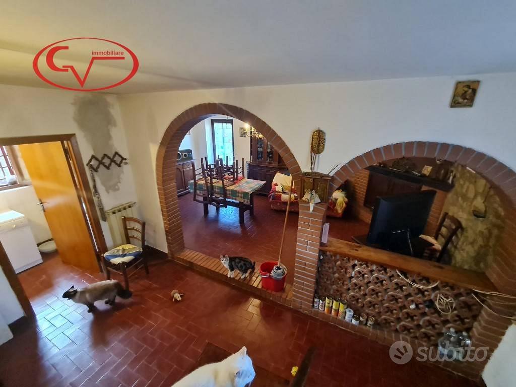 Rustico / Casale di 105 m² con 4 locali a Bucine - Vista 4