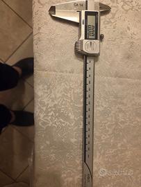 Calibro digitale mitutoyo 200mm