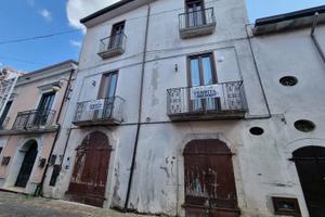 Appartamento 165 mq con giardino Centrale