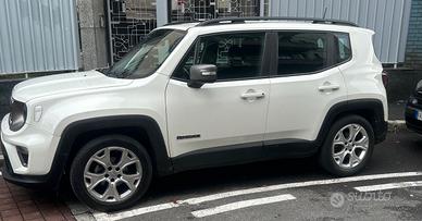 Jeep Renegade versione Limited T 3