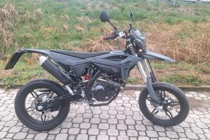 Beta RR 125 4T X SPECIL EDITION MOTARD