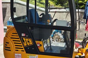 Mini Escavatore JCB