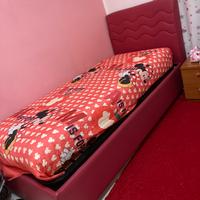 armadio bimbi e letto singolo