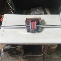 Fregio anteriore in plastica Fiat 600
