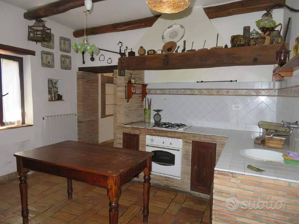 Immobile in asta di 50 m² con più di 5 locali e bo - Vista 6