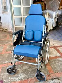 Sedia a rotelle comoda
