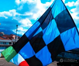 bandiera a scacchi  nerazzurri con tricolore