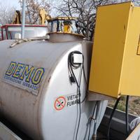 Serbatoio con pompa per benzina /diesel
