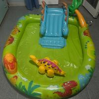 Piscina dinosauri per bimbi