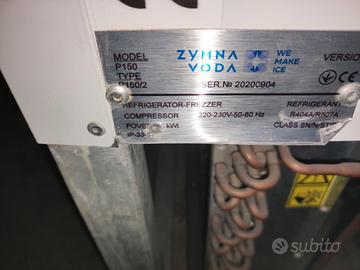 Fabbricatore di ghiaccio a blocchi