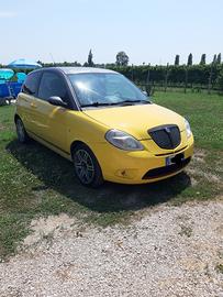 Lancia Ypsilon Multijet MOMO DESIGN 