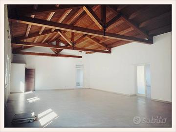 Lotto uffici ristrutturati