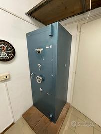 cassaforte anni 70 da 1,6 t. combinazione numerica