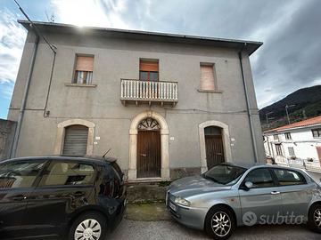 Casa indipendente a Montaquila