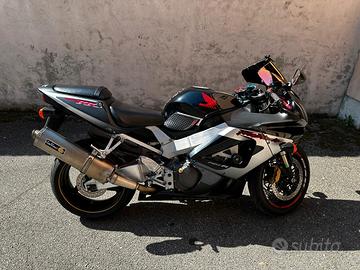 Honda CBR 929