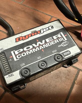 Honda CBR 1000 08/11 - Power commander, IRC TC...