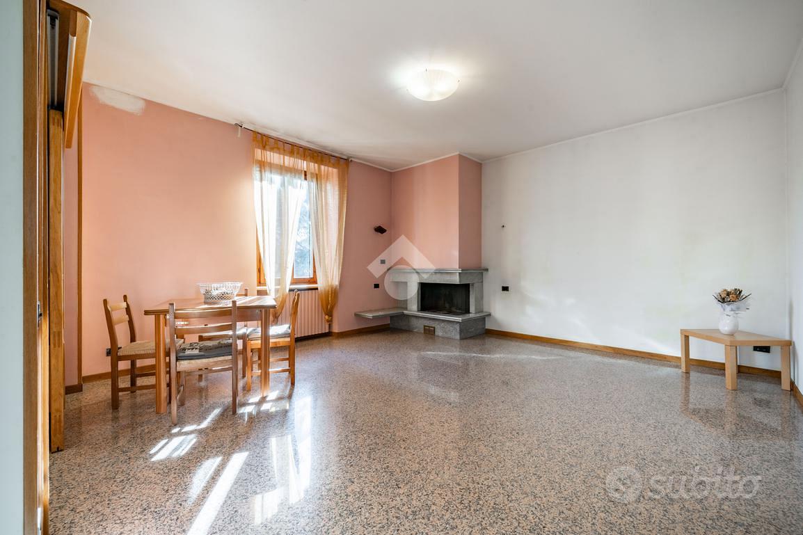 Apartment in Oggiono, Pesiago - Altro