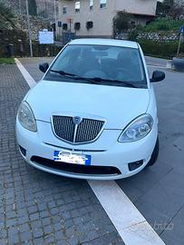 Lancia Ypsilon 1.2 benzina 2011