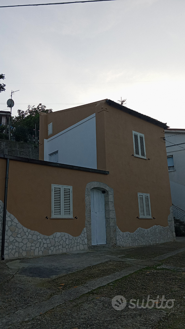 Casa indipendente con spazio dietro è avanti - Vista 5