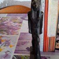 statua africana raffigurante Anubi in ebano