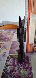 statua africana raffigurante Anubi in ebano