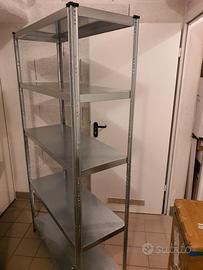 Scaffali