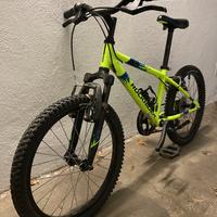 Bicicletta MTB Rockrider ST500 da 20”