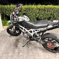 Hypermotard 796