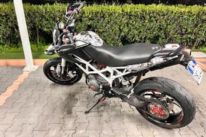 Hypermotard 796