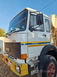 Cabina completa per Iveco 330 Mezzo d'opera