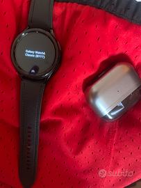 Airpods e orologio digitale