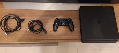 ps4 slim 1tb con accessori e 4 giochi