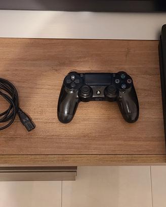 ps4 slim 1tb con accessori e 4 giochi