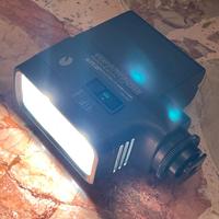 Faretto per videocamera Sony HVL-20DW2 + batteria