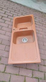 Lavandino a doppio lavabo